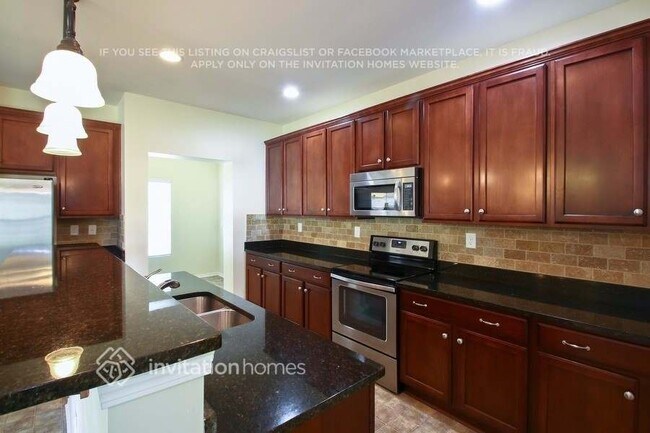 Foto del edificio - 16141 Spruell St