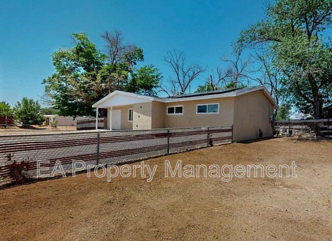 Foto del edificio - 1055 Betts St NE