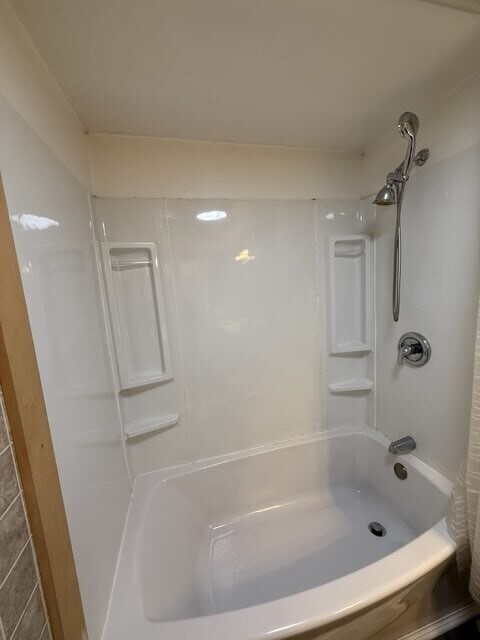 Building Photo - 42 Delaware St