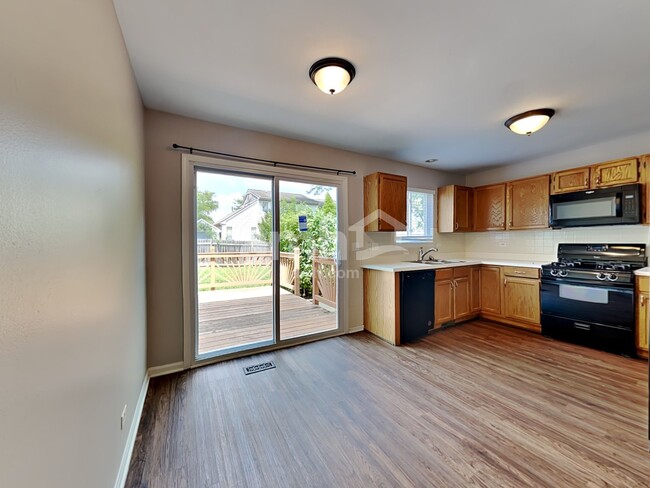 Foto del edificio - 2346 N Masters Ln