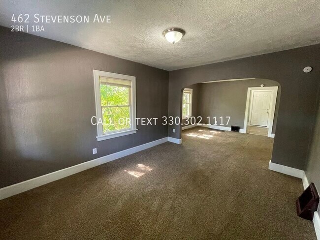 Building Photo - Two bedroom one bathroom single story home...
