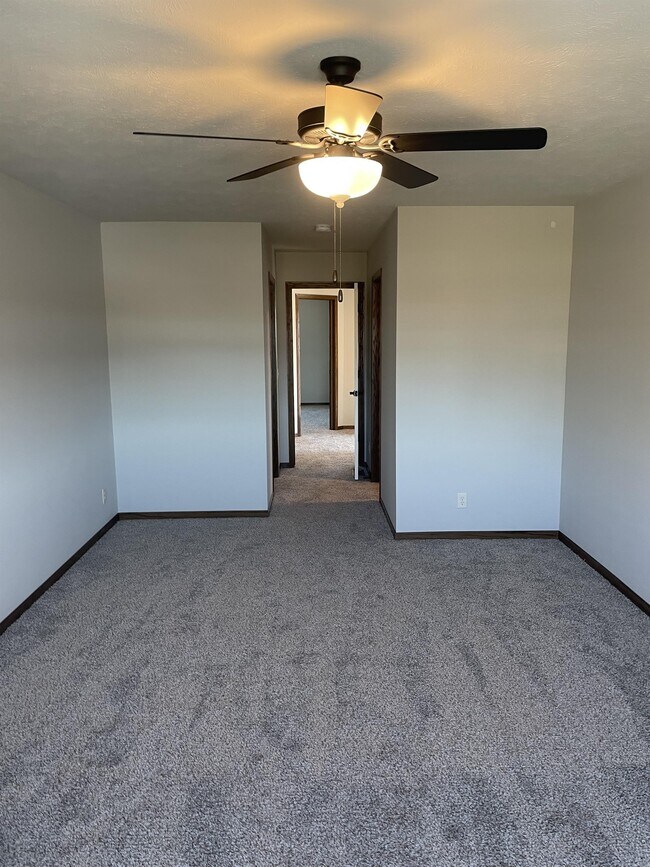 Foto del edificio - 9240 Peregrine Rd