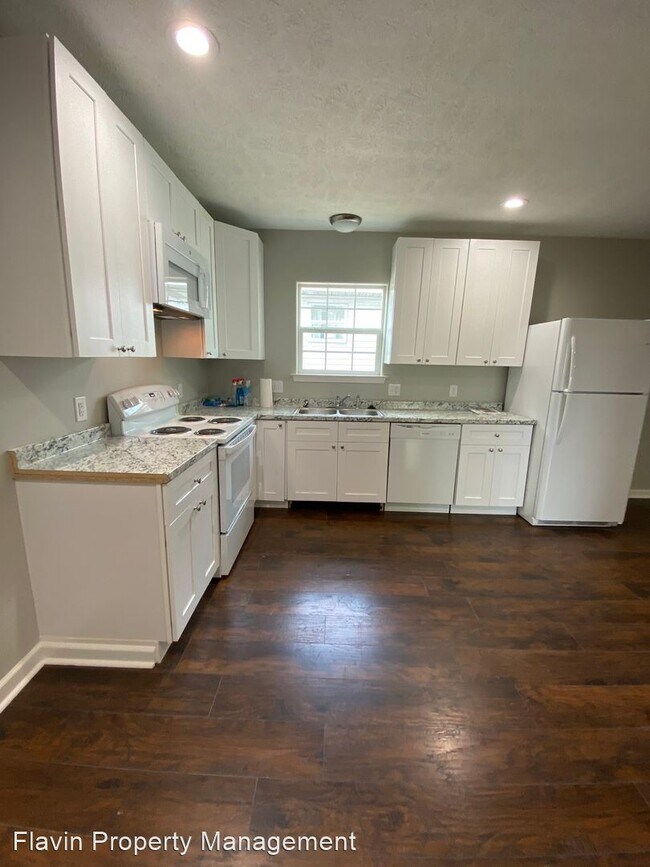 Building Photo - 3 br, 1 bath House - 2915 Enterprise Blvd