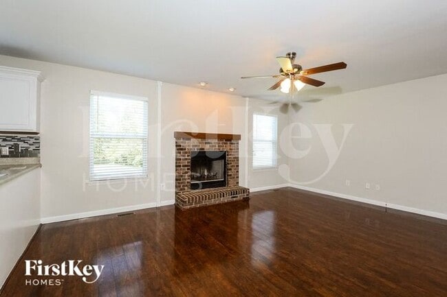 Building Photo - 203 Dardenne Run Ct