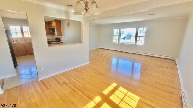 Building Photo - 24 Gall Ave