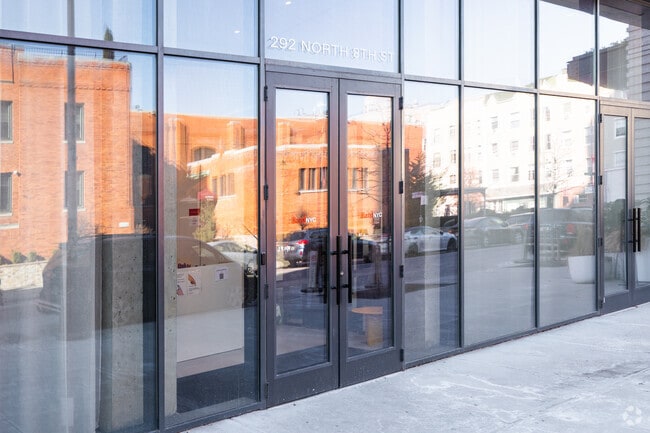 Building Photo - The Collective Williamsburg