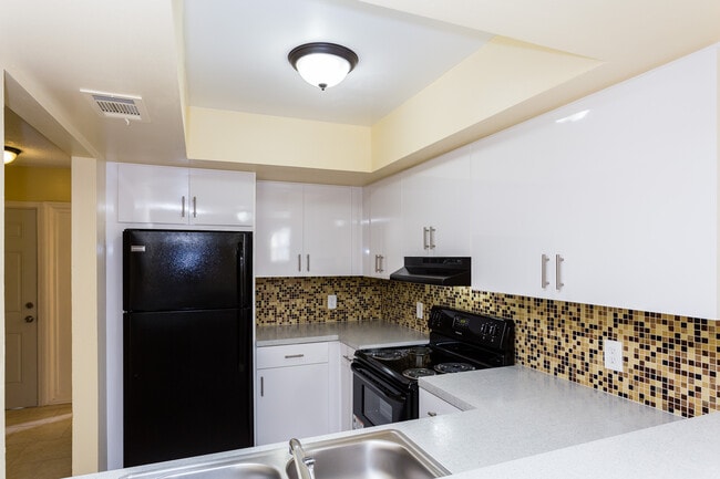 Foto del edificio - 1022 Jack Calhoun Dr