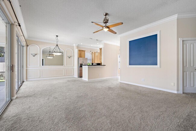 Building Photo - 8617 Wakefield Dr