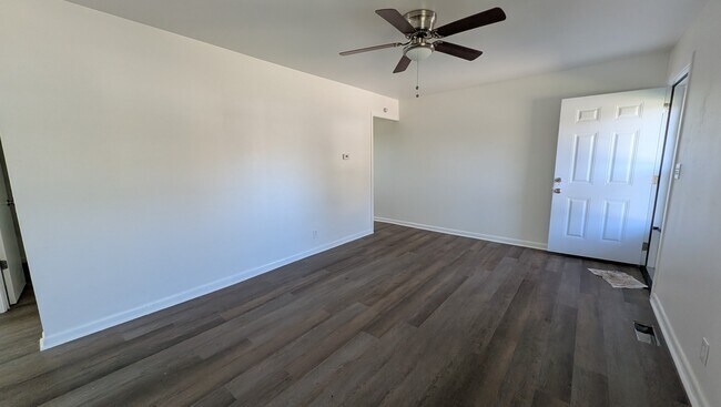 Foto del edificio - 1027 E Wallace St