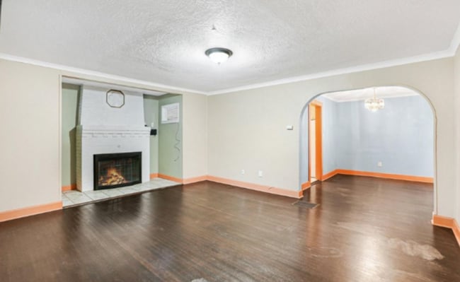 Photo - Updated 3br/2ba home with bonus room and f...