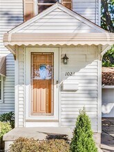 Building Photo - 1023 Sackett Ave