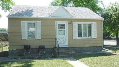 Building Photo - 444 Miles Ave