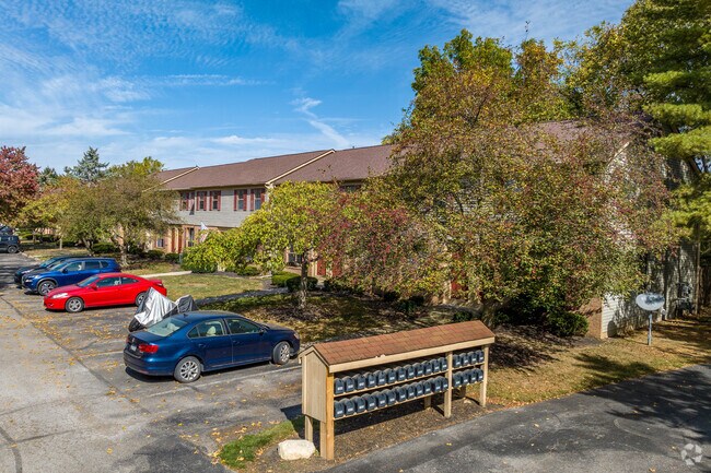 Building Photo - San Remo Townhomes