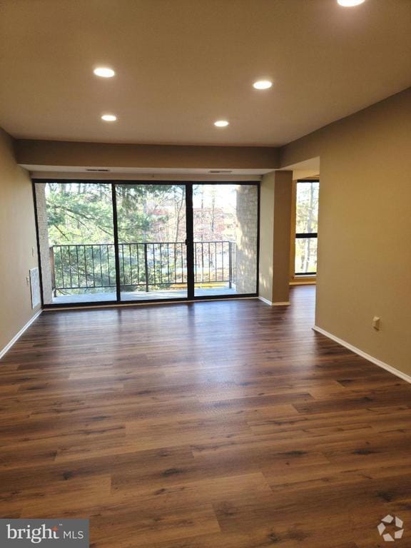 Building Photo - 2068 Royal Fern Ct