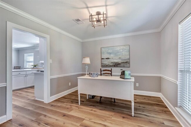 Building Photo - 10715 Cedar Creek Dr