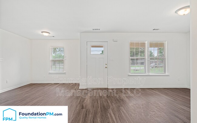 Building Photo - 4521 Cinderella Dr