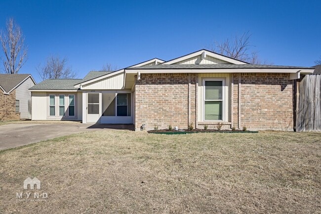 Building Photo - 4559 Sugar Bush Ct