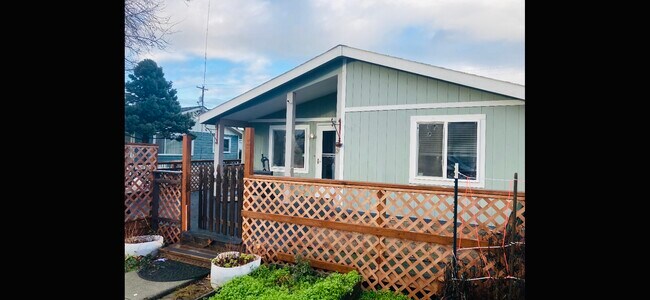 Foto del edificio - 246 W Maple St