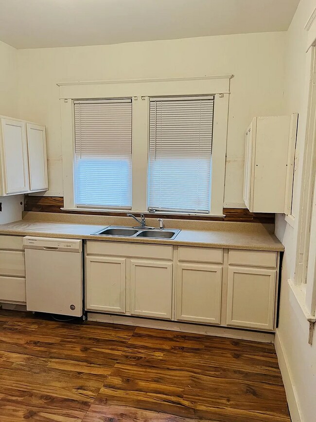 Foto del edificio - 2307 22nd St