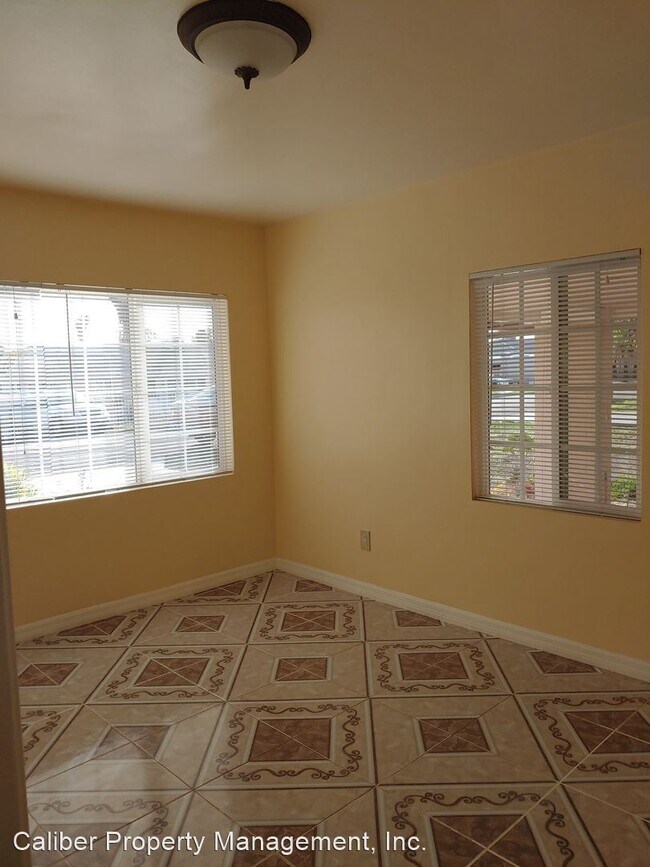 Building Photo - 4 br, 2 bath House - 25530 Amanda St.