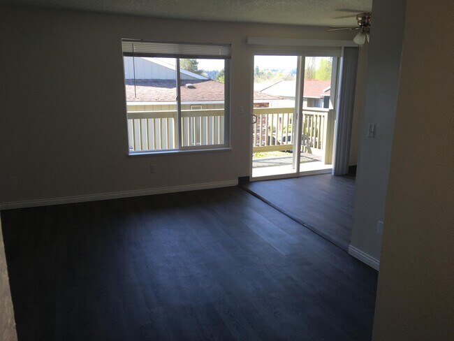 Building Photo - 11555 SW 88th Ave