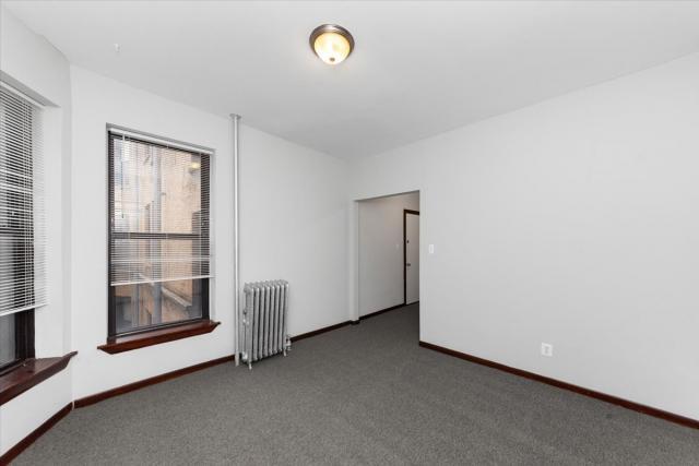 Foto del edificio - 2 bedroom in Chicago IL 60637