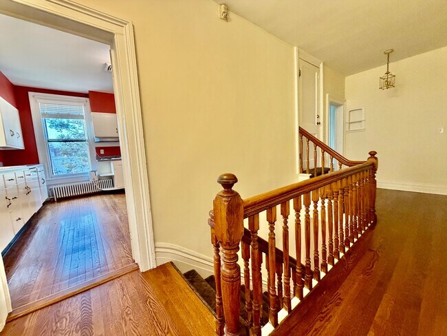 Foto del edificio - 225 N Broadway