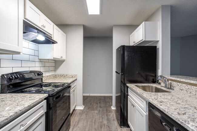 1HAB, 1BA - 812 ft² - The Reserve Apartment Homes