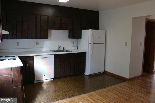 Foto del edificio - 510 Mast St