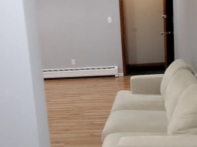 Foto del edificio - 106 E Schoolhouse Rd