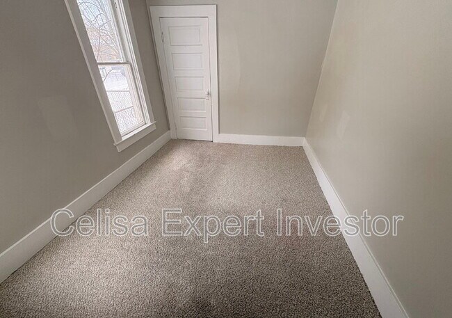 Foto del edificio - 710 3rd St