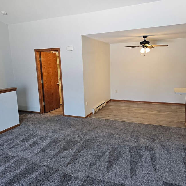 Building Photo - 284 Minz Park Cir