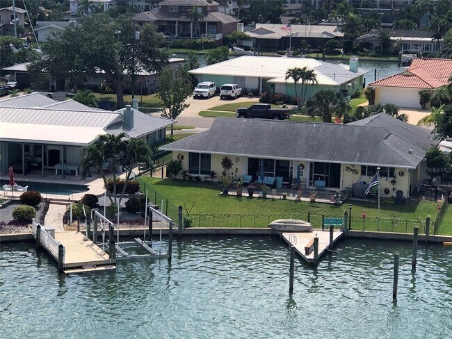 Building Photo - 200 Skiff Point