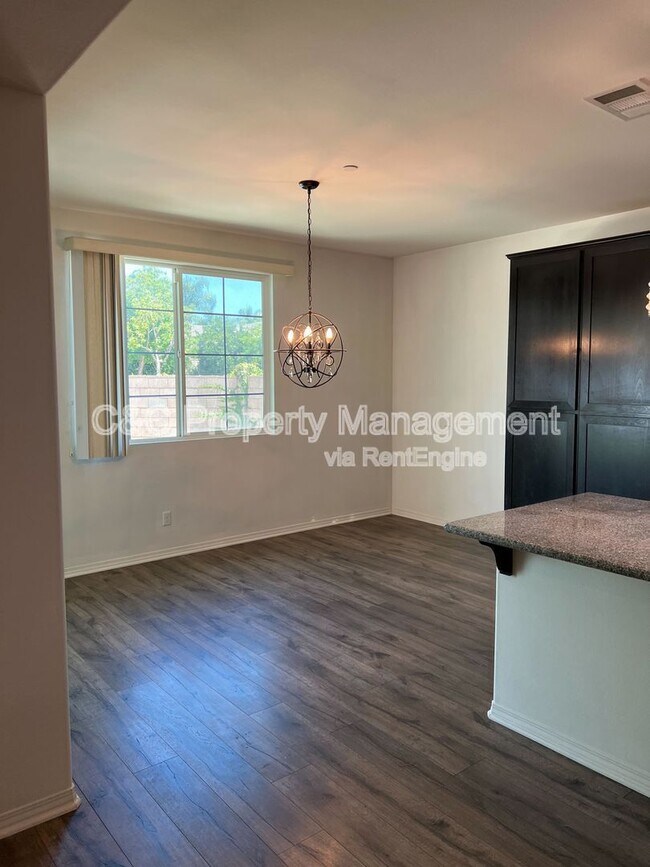 Foto del edificio - 1506 Patterson Ranch Rd