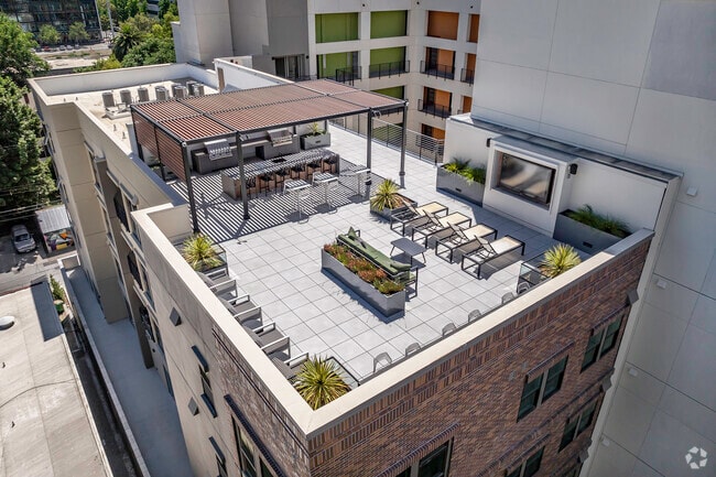 Rooftop Sky Lounge Aerial - 16 Powerhouse