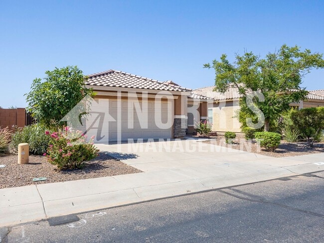 Building Photo - Beautiful Remodeled Home with 3 Rooms
