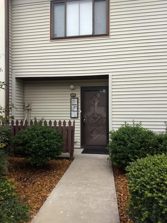 Foto principal - 69 Wilshire Heights Dr