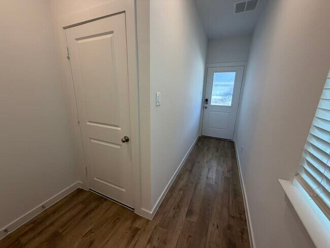 Foto del edificio - 3539 Adelie Ln