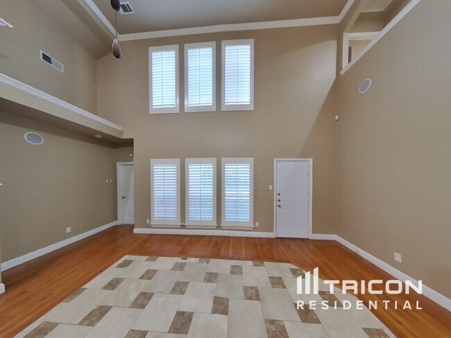 Foto del edificio - 1609 Teakwood Dr