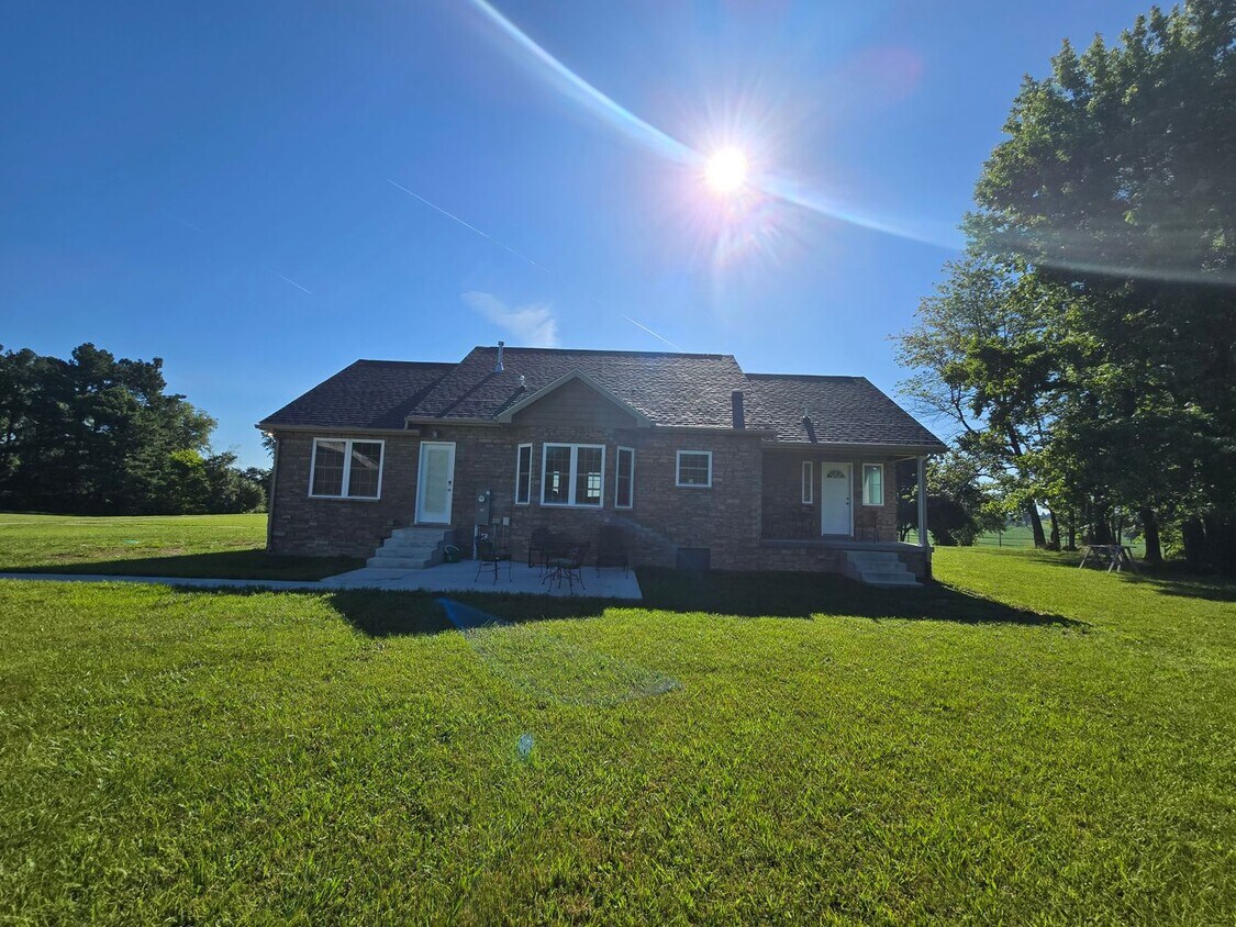 Foto del edificio - Perfect country living!