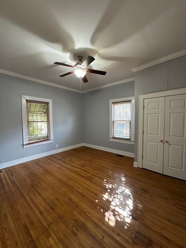 Building Photo - Village of West Greenville home with a lar...