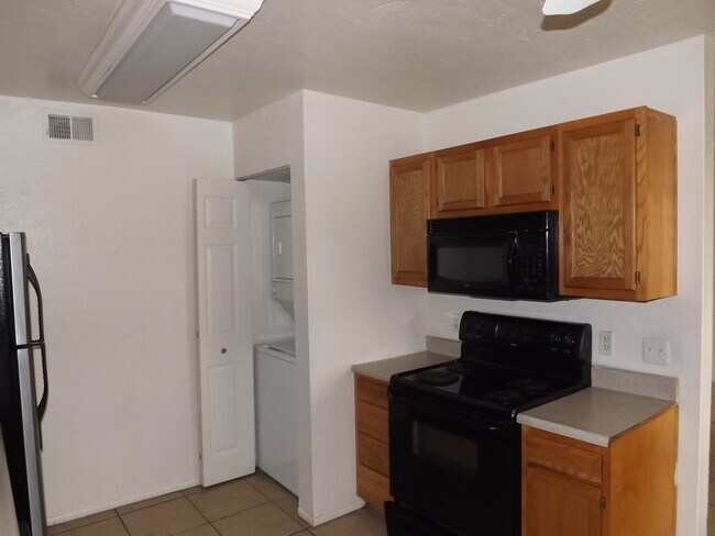 Foto del edificio - 2 Bedroom Phx. Condo