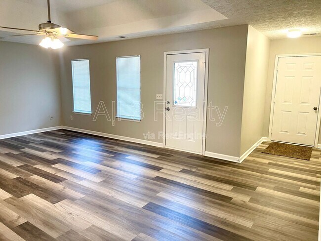 Foto del edificio - 460 Mountainview Dr