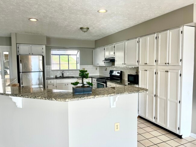 Foto del edificio - 3660 Walden Dr