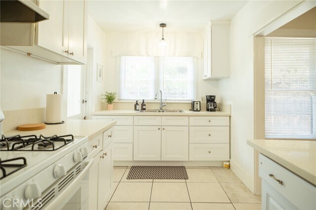 Foto del edificio - 45 N Meridith Ave