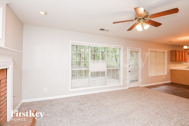 Building Photo - 2684 Conifer Green Way