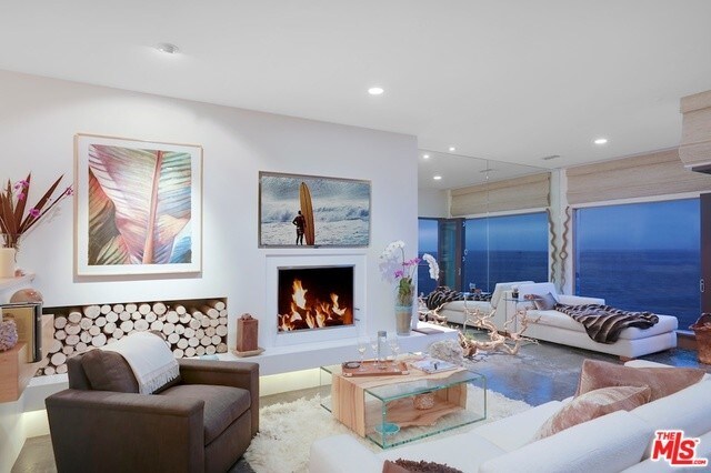 Foto del edificio - 22630 Pacific Coast Hwy