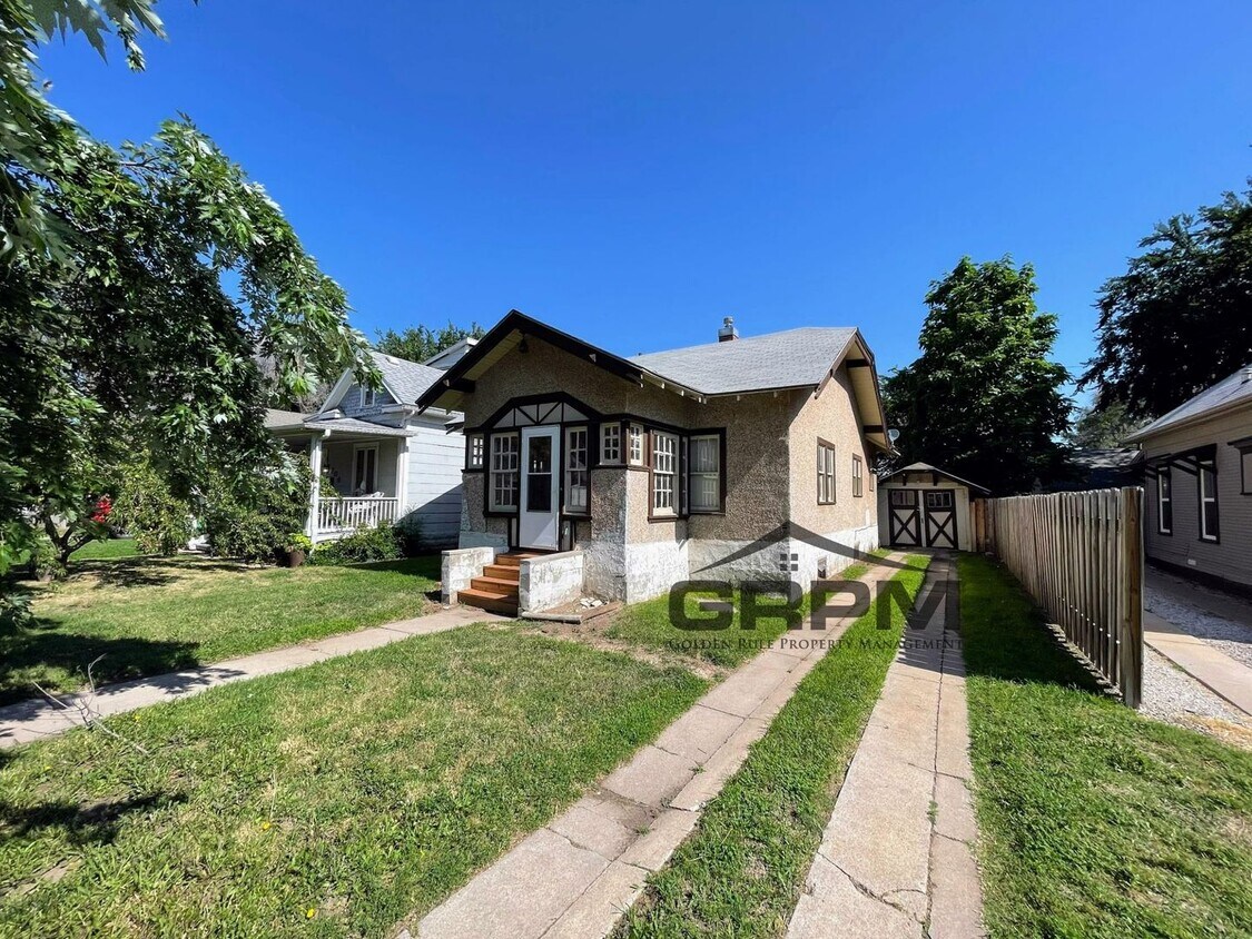 Primary Photo - Two Bedroom Cottage with Shop and Garage