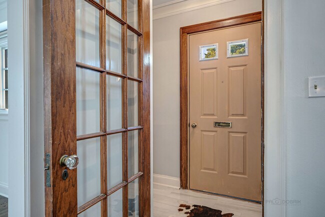 Foto del edificio - 662 Greenview Pl