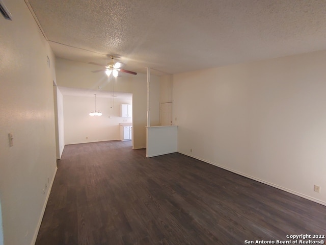 Building Photo - 14418 Castlebury Dr